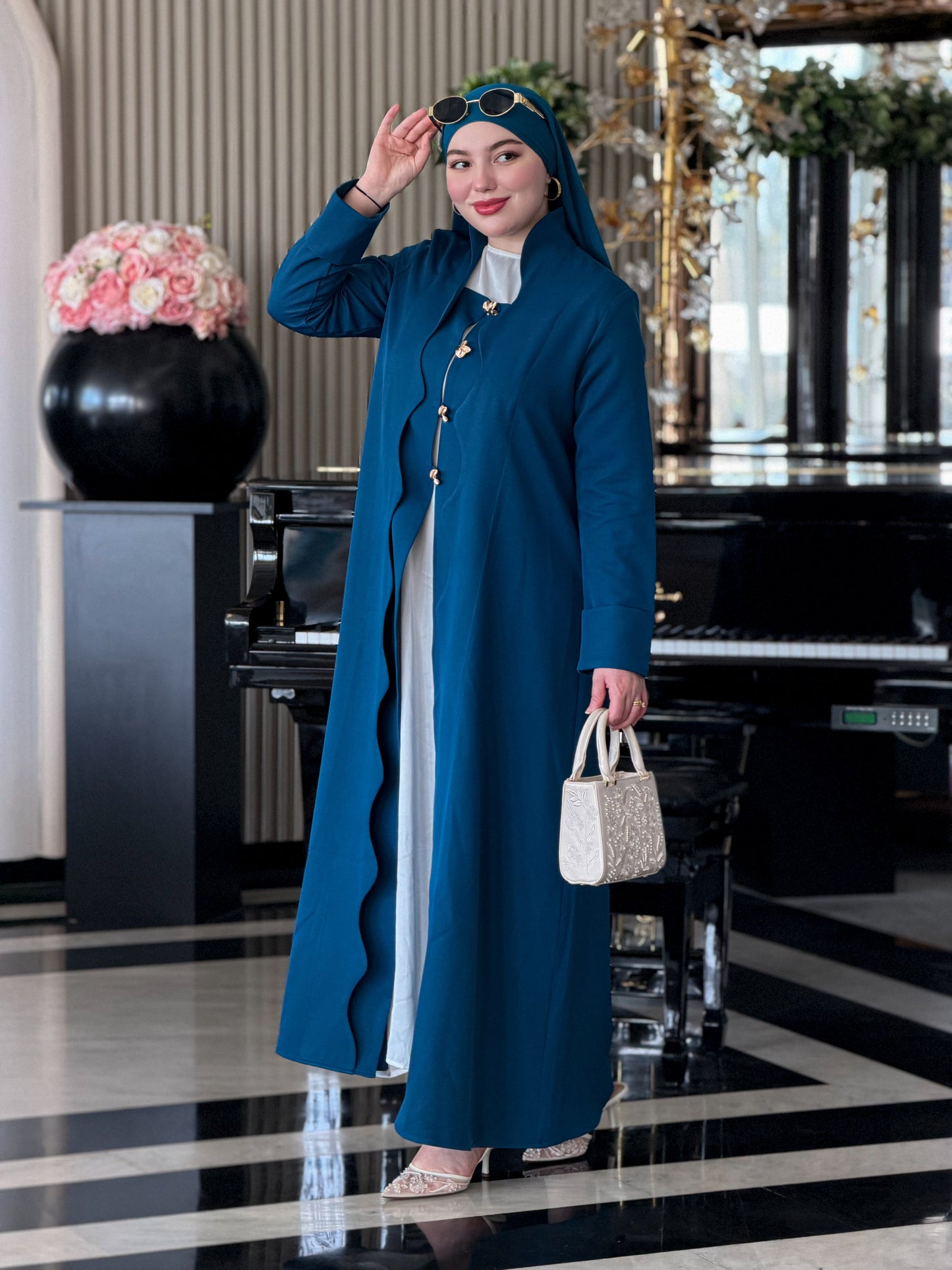 Perle abaya bleu petrole